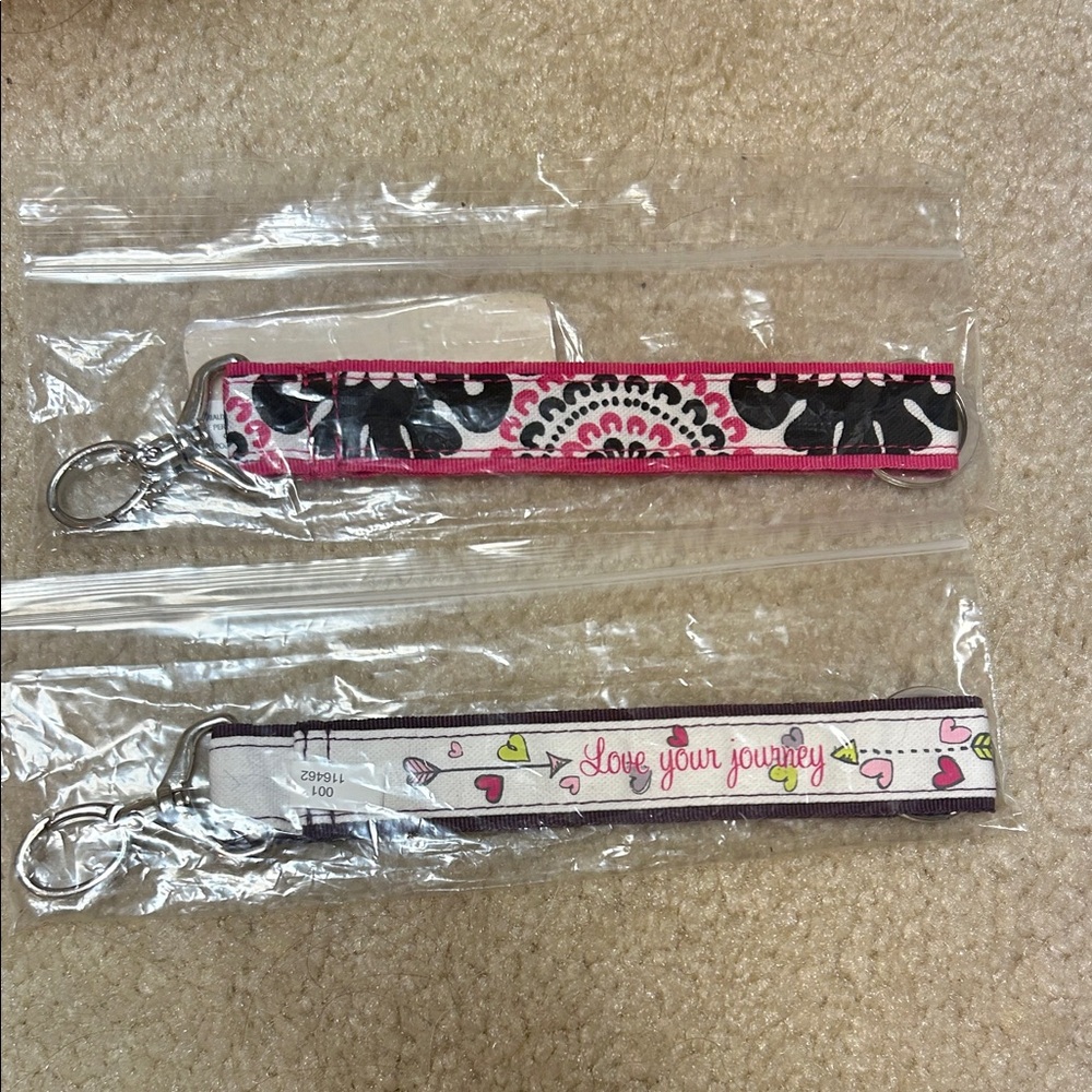Thirty-one Hang-It-Up Key Fob, set of 2 - Picture 2 of 4